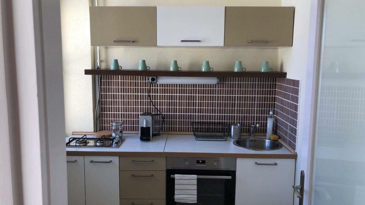 Palace - Belvarosi Apartman เอ็กเกอร์ ภายนอก รูปภาพ